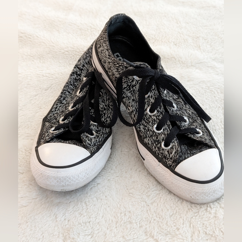Like New: Converse Chuck Taylor All Star Reflective Animal Print Women 6